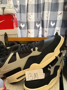 Men's Black and Cream Casual Sneakers